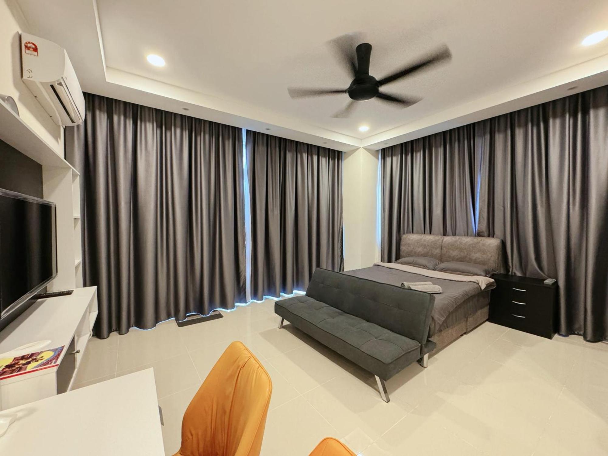 Kuching Cozy Comfort 06 - Riverine Diamond Kuching Studio With Balcony 3 Pax Apartment Exterior photo